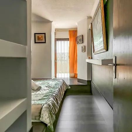 公寓 Las Flores 2 Dorm