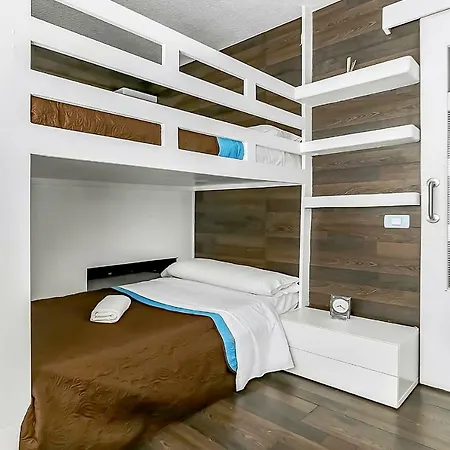 Las Flores 2 Dorm
